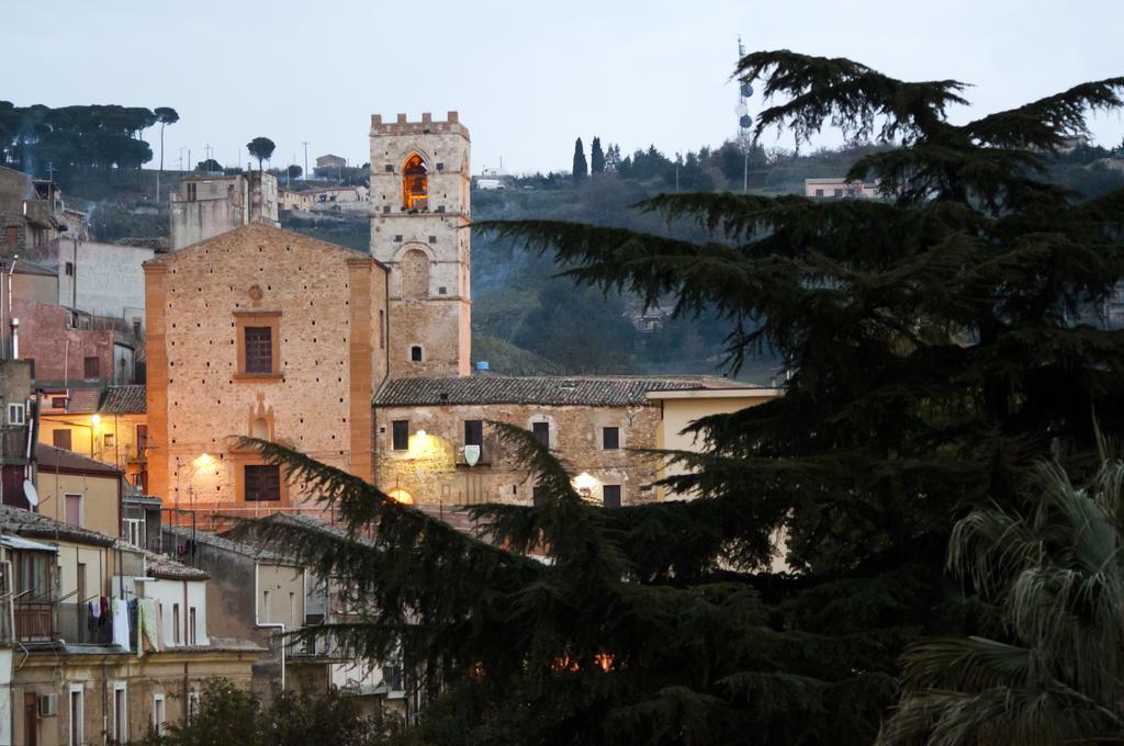 B&B Villa Roma Пьяцца-Армерина Экстерьер фото